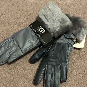 UGG Black and Gray Fur Cuff Gloves